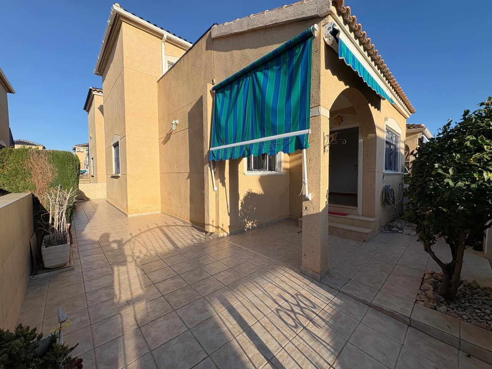 Exterior view of Duplex for sale in Orihuela  with Private garden, Terrace and Community pool