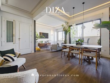 Piso con balcón en venta en Gran Vía
