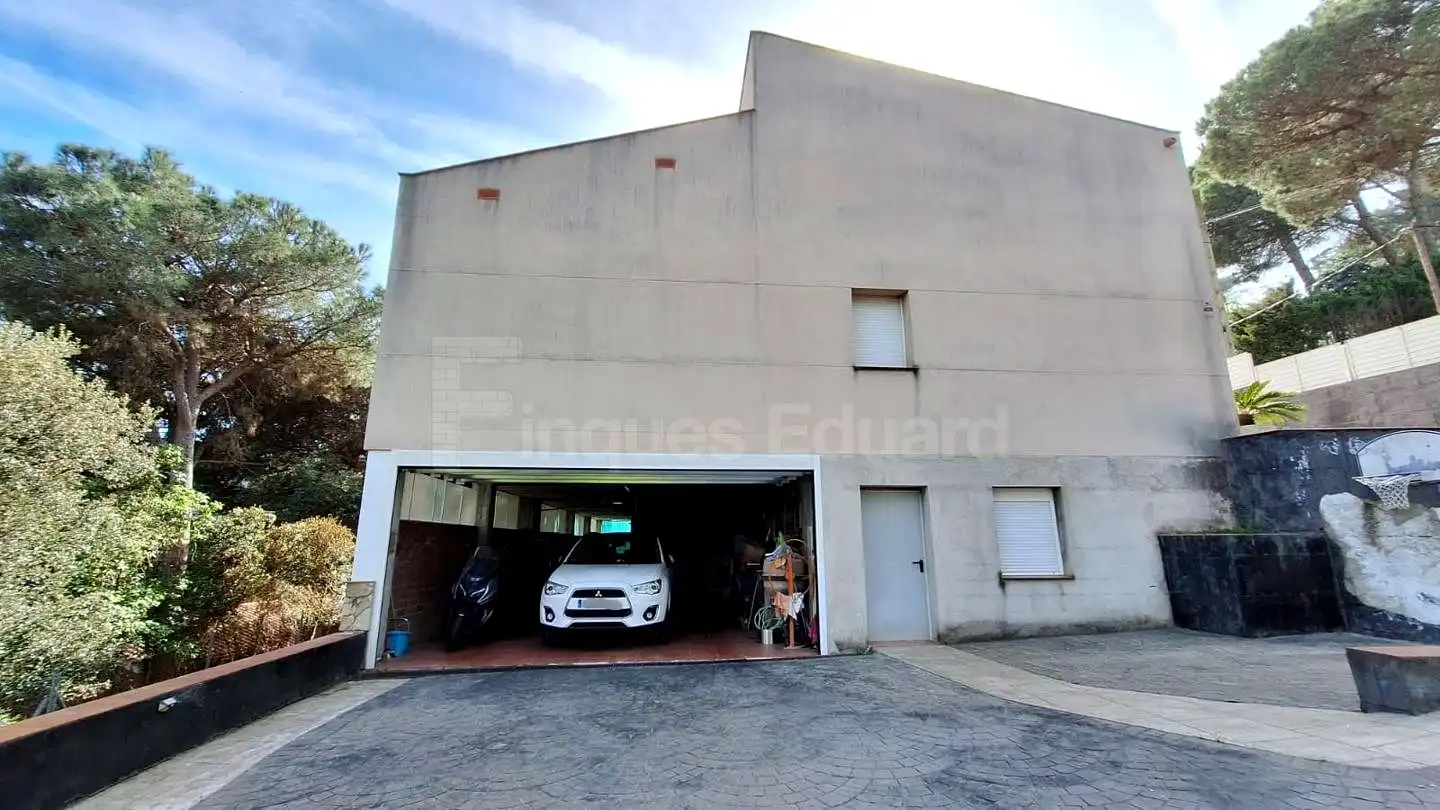 Aparcament de Casa o xalet en venda en Argentona amb Aire condicionat, Terrassa i Balcó