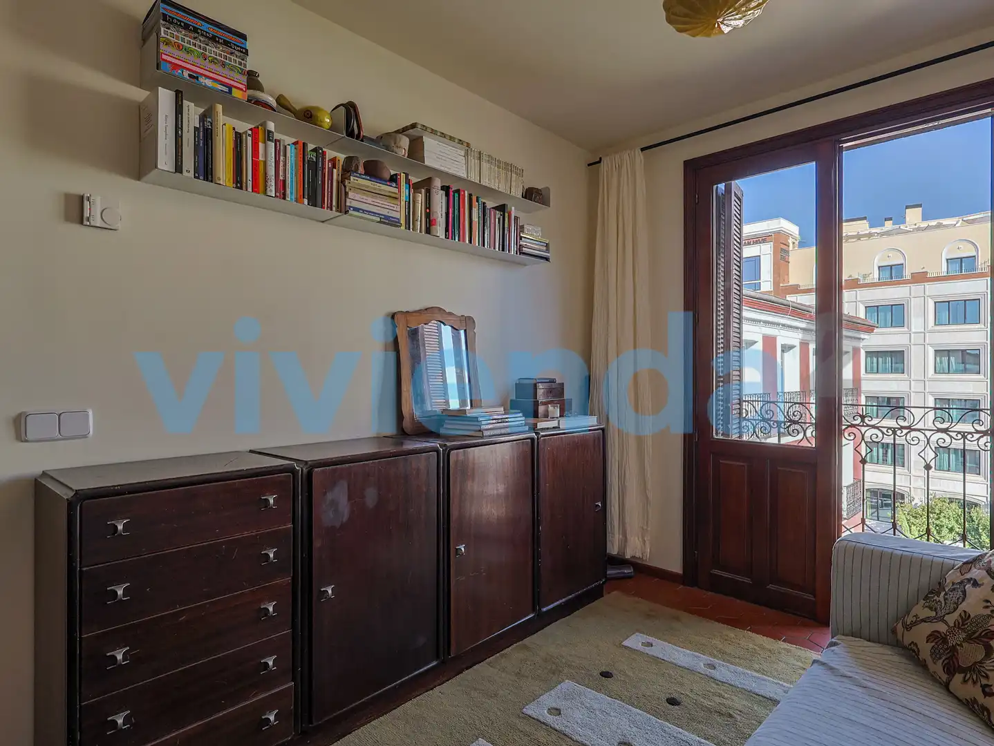 Study for rent in Cuesta de Santo Domingo, Palacio