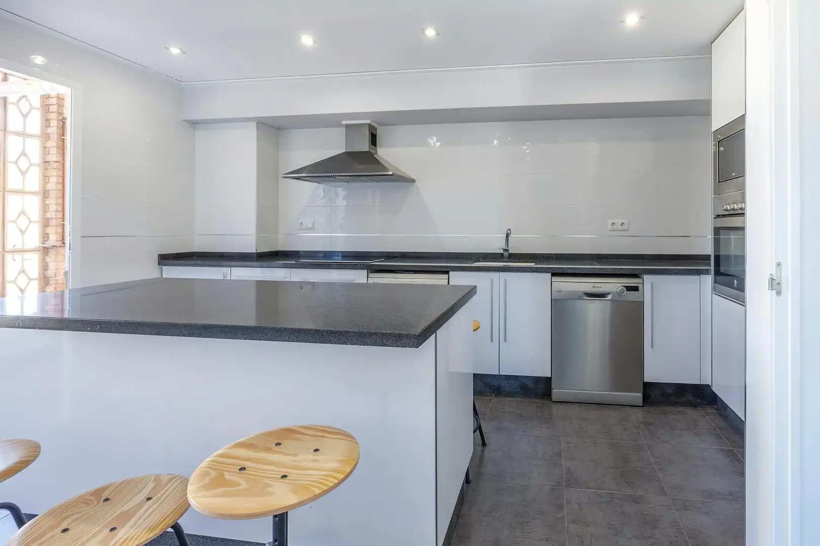 Cocina de Piso para compartir en Valencia con Lavadora