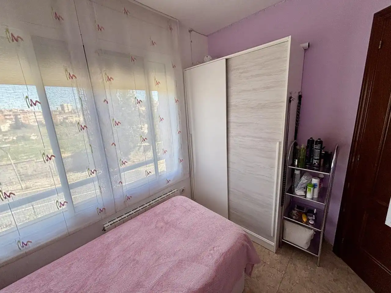 Habitación de Casa adosada en venta en Valls con Aire acondicionado, Calefacción y Jardín privado