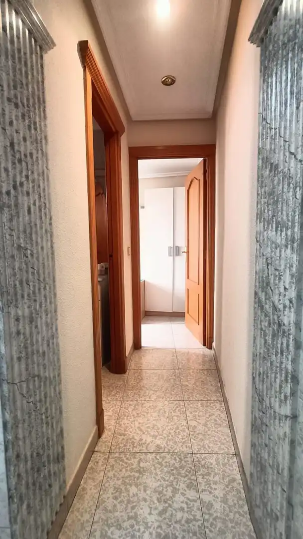 Flat for rent in Elche / Elx  with Air Conditioner, Furnished and Balcony