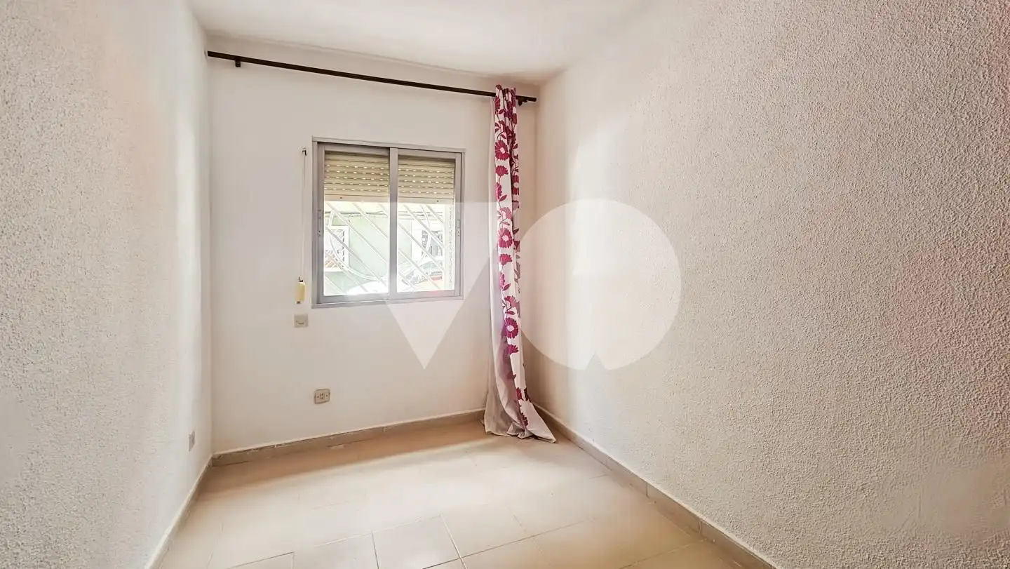 Habitación de Planta baja en venta en Madrid con Alarma