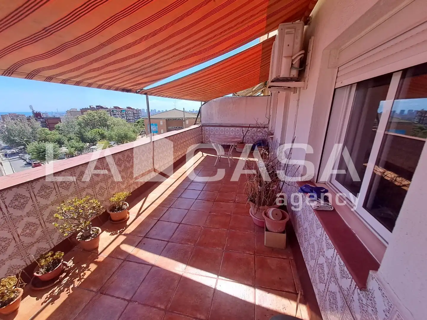 Terraza de Ático en venta en Santa Coloma de Gramenet con Terraza