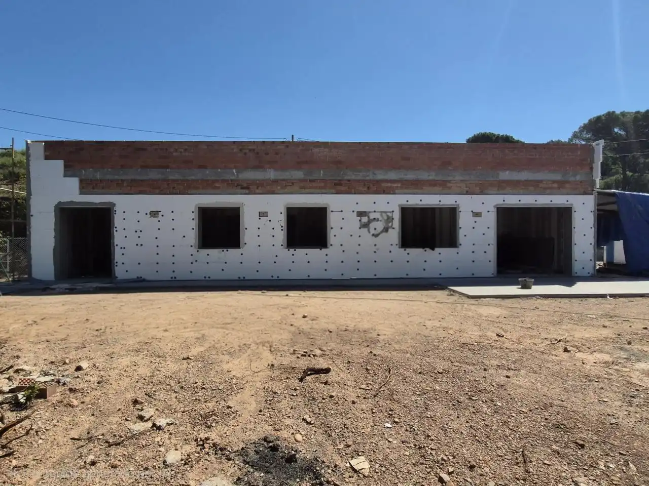 Vista exterior de Casa adosada en venda en Vacarisses amb Aire condicionat, Calefacció i Jardí privat