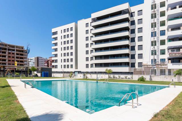 Piso en Venta en Avenida de la Vega de Aca, 116 en Nueva Almería - Cortijo Grande - Vega de Acá