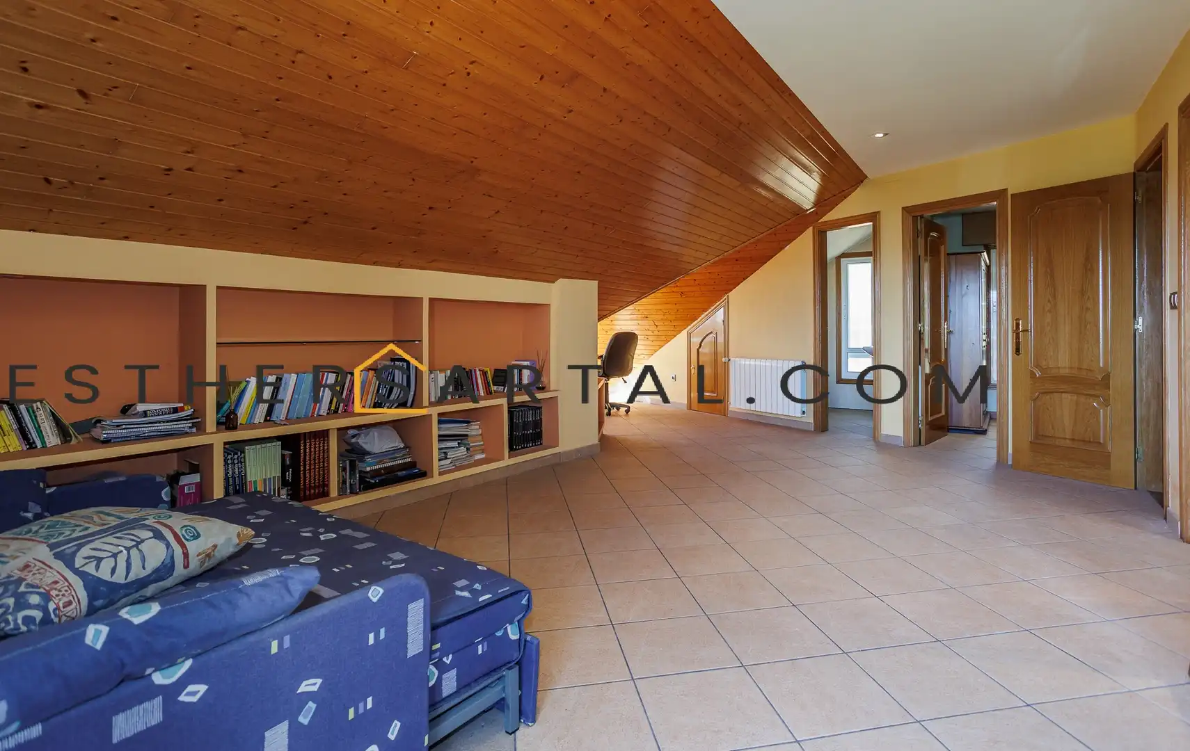 Casa amb terrassa en venda a Lugar Boedes 12, imagen 4