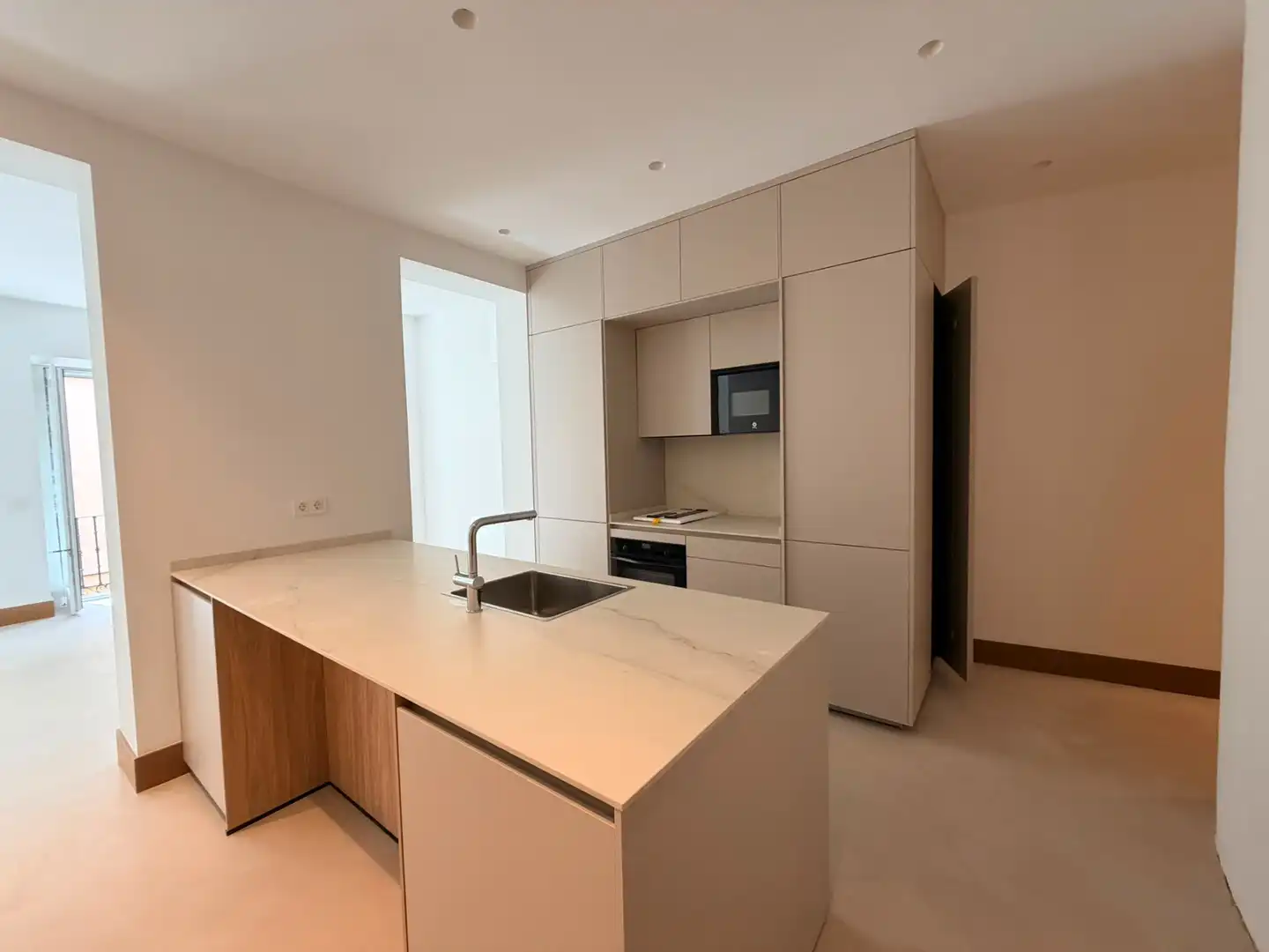 Kitchen of Flat for sale in Madrid  with Air Conditioner, Heating and Balcony