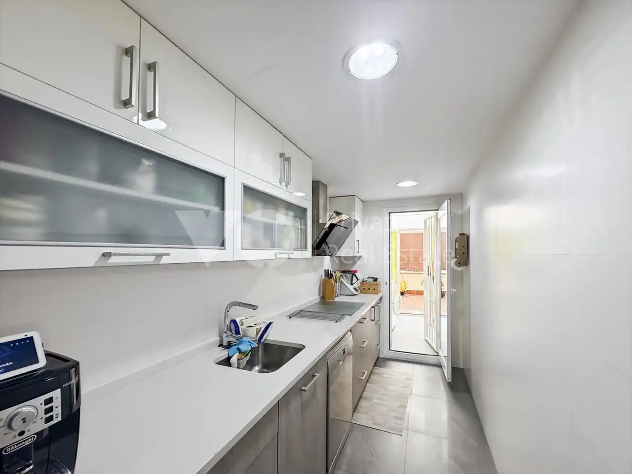 Cocina de Planta baja en venta en Boadilla del Monte con Aire acondicionado, Calefacción y Jardín privado