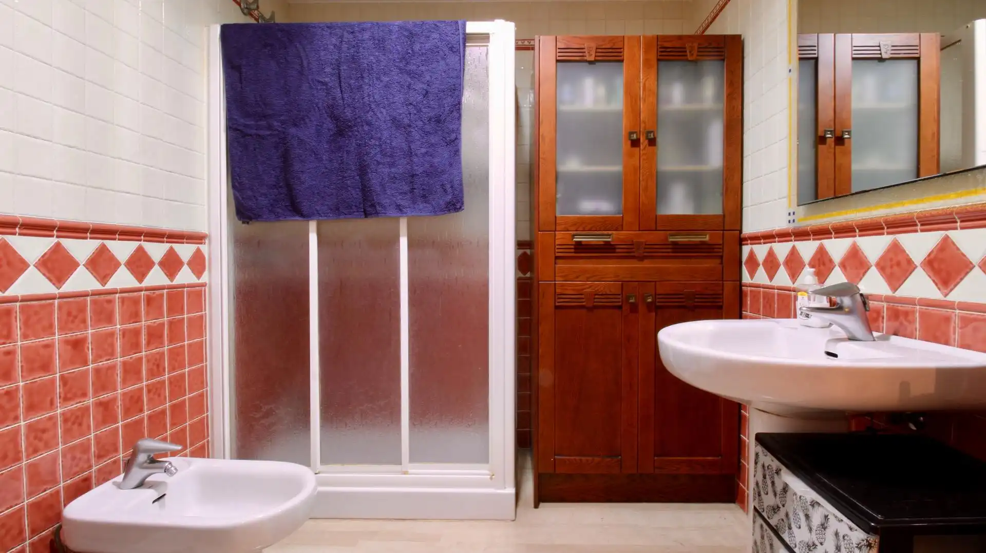 Bathroom of Houses for sale in Alfacar