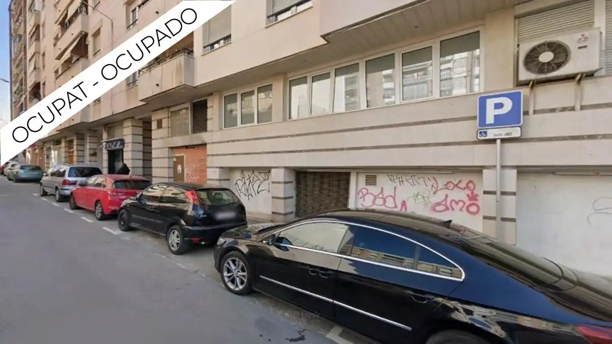 Vista exterior de Apartament en venda en Rubí amb Balcó