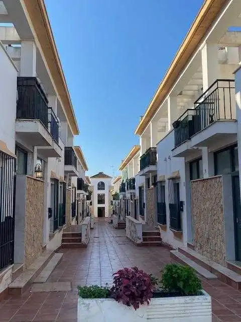 Vista exterior de Piso en venta en Isla Cristina