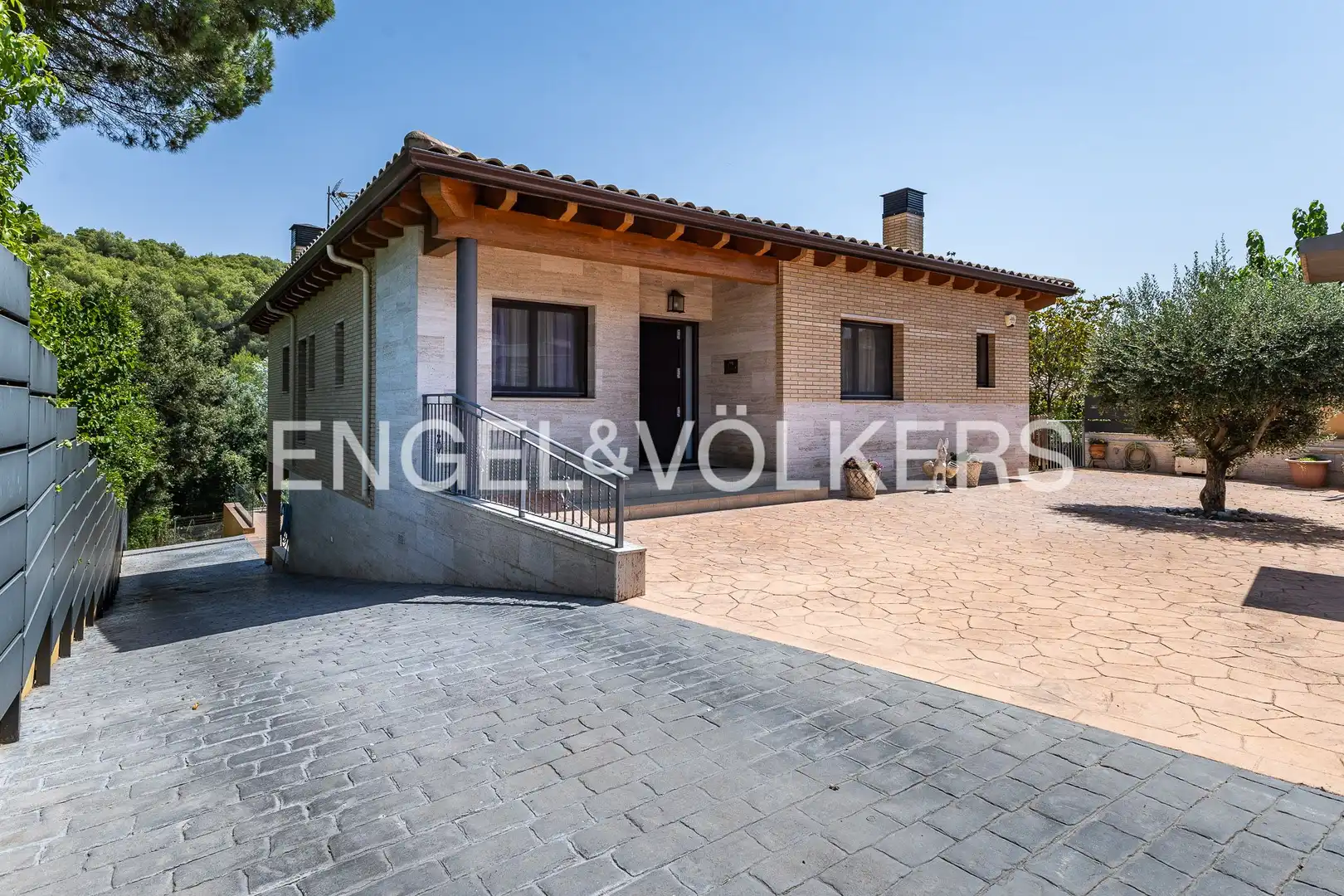 Casa amb piscina en venda a Castellnou - Can Mir - Can Solà