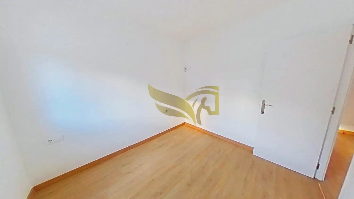 Wohnung zum Verkauf in Sevilla mit Heizung, Möbliert und Ofen