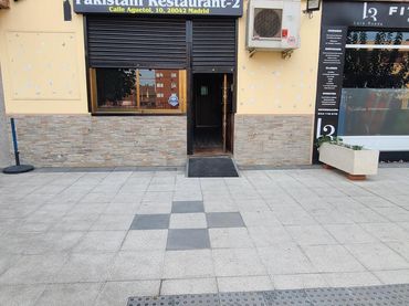 Business premises for sale in Barajas