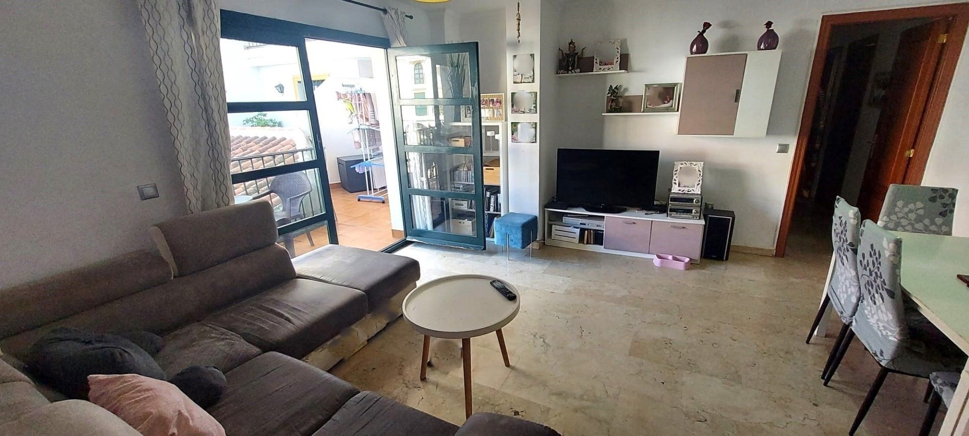 Sala d'estar de Pis en venda en Fuengirola amb Terrassa