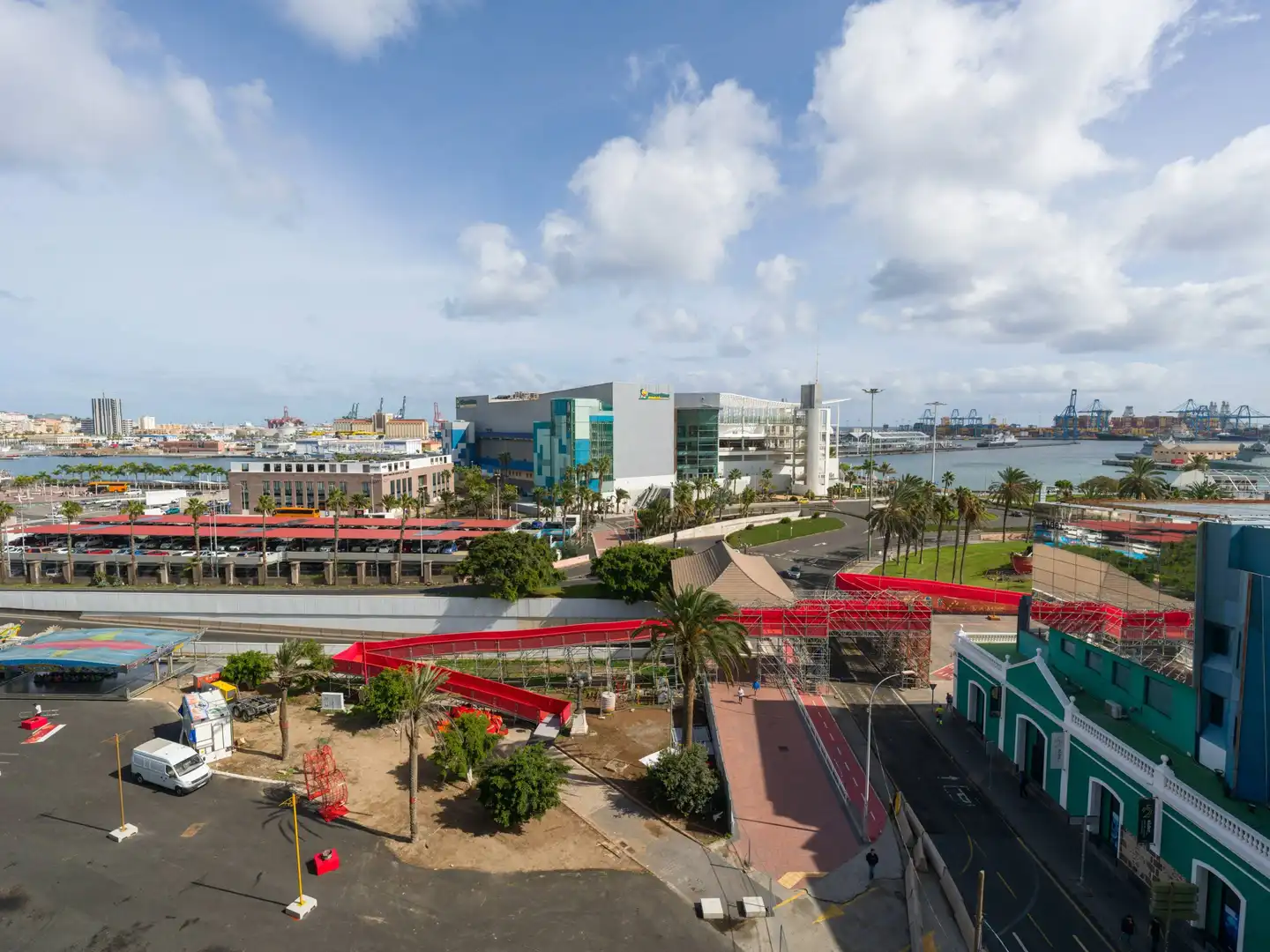 Vista exterior de Ático en venta en Las Palmas de Gran Canaria con Aire acondicionado, Terraza y Trastero