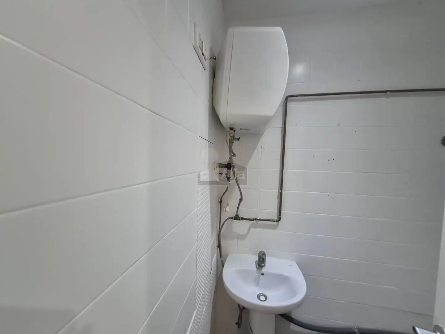 Baño de Local de alquiler en Tavernes Blanques con Aire acondicionado y Calefacción