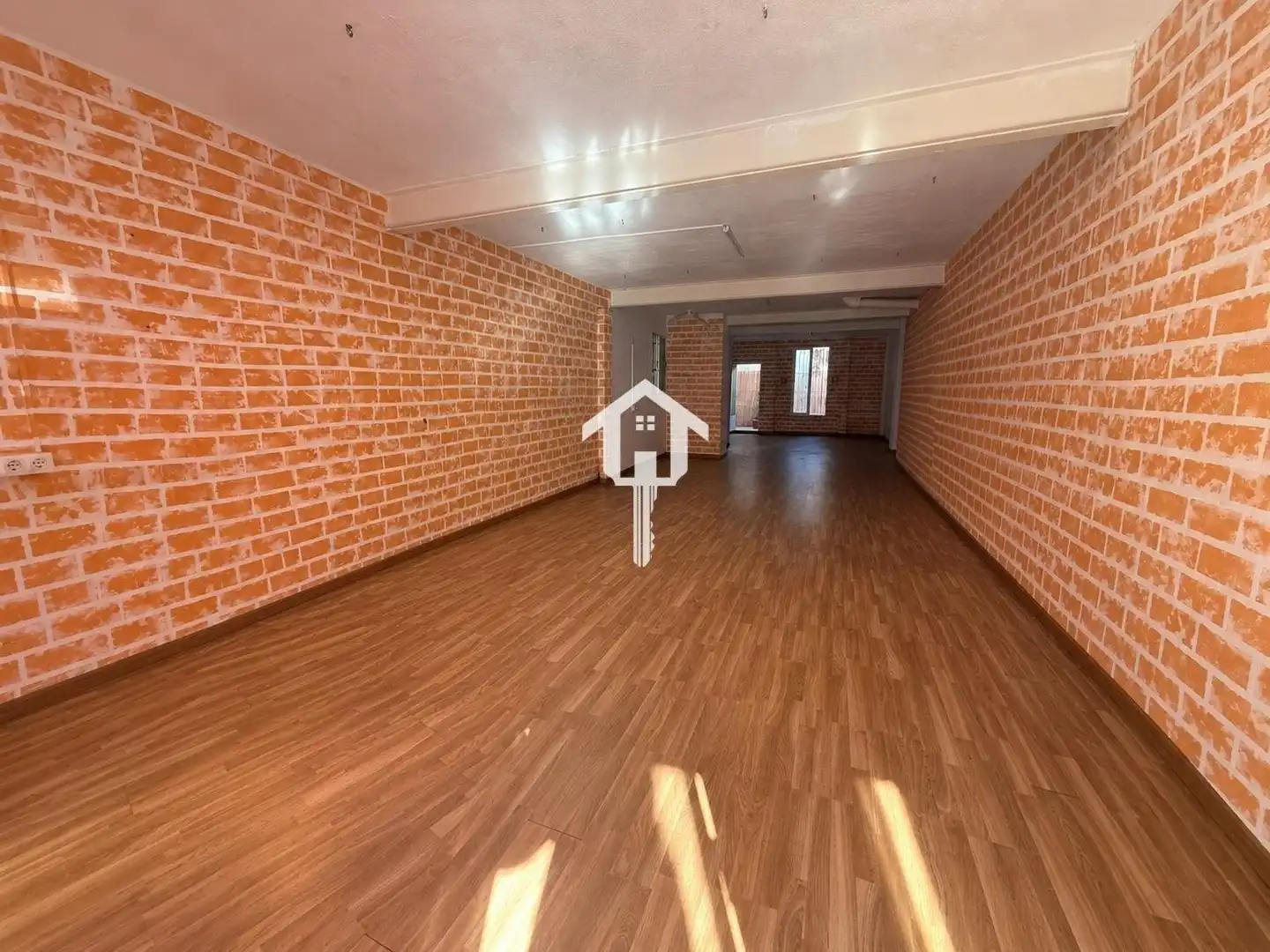Local comercial en venta en Calle DR SAPENA, imagen 2