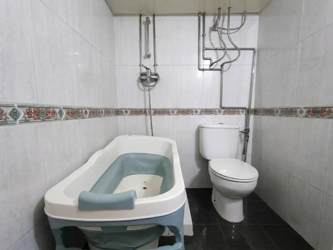 Baño de Local en venta en Rubí con Aire acondicionado
