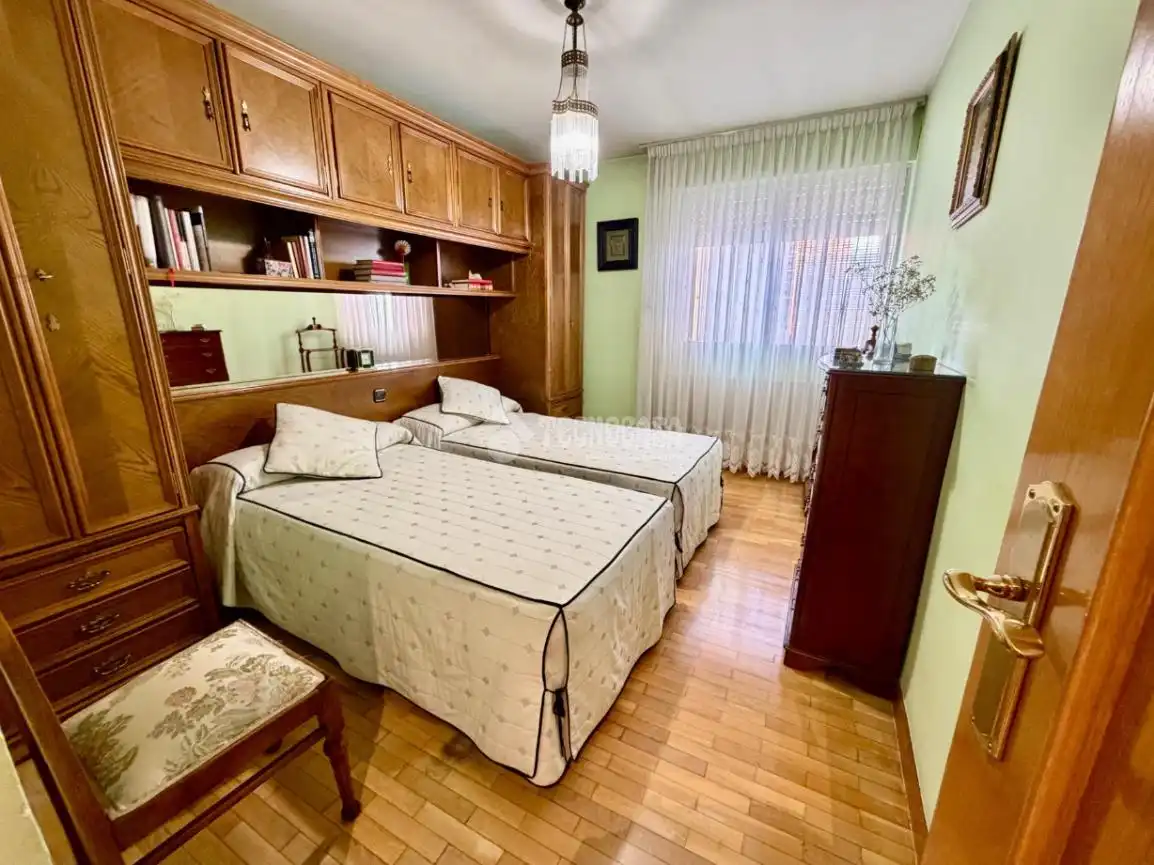 Bedroom of Flat for sale in León Capital   with Heating, Parquet flooring and Terrace