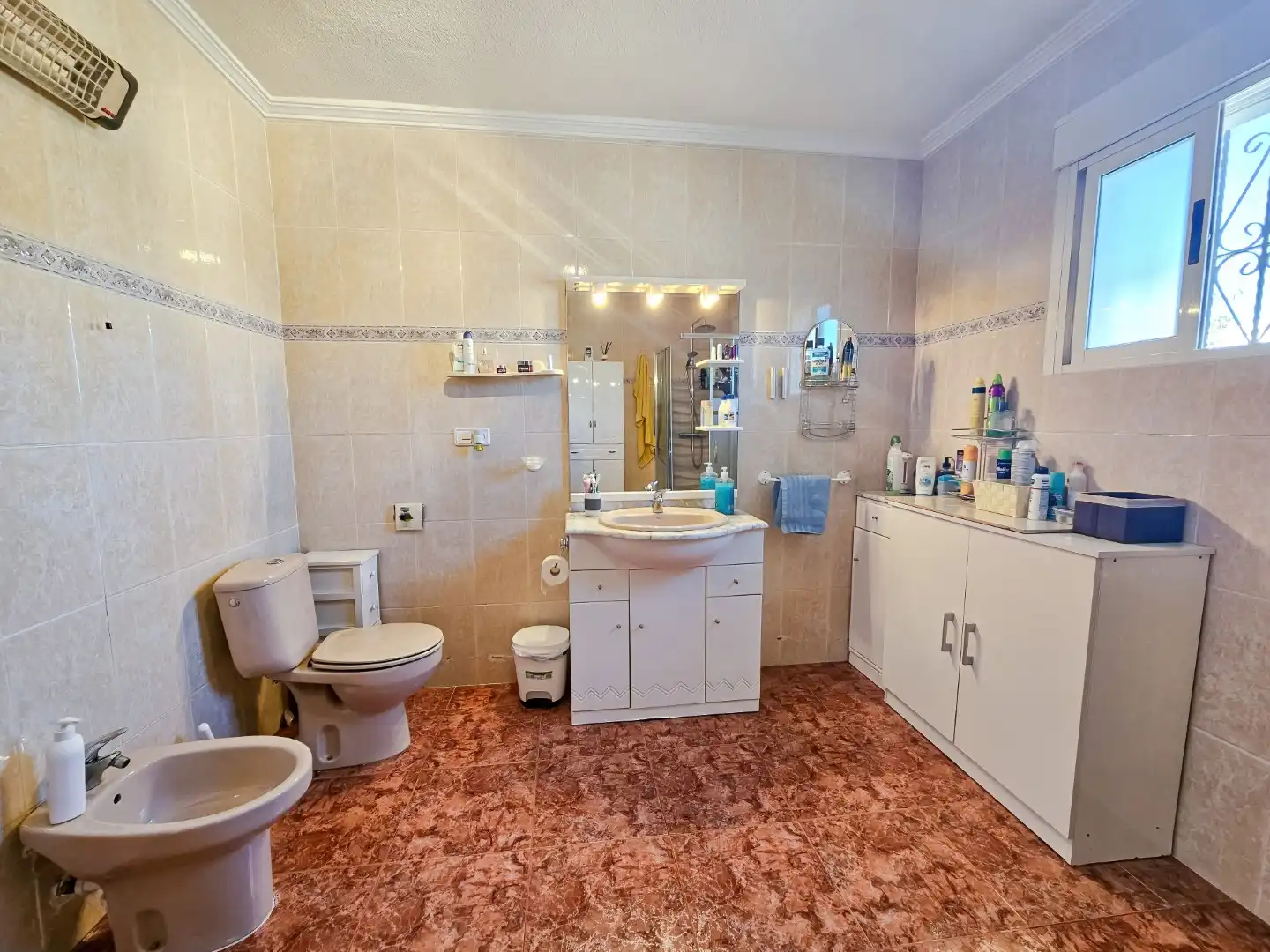 Baño de Finca rústica en venta en Algorfa con Aire acondicionado, Calefacción y Terraza