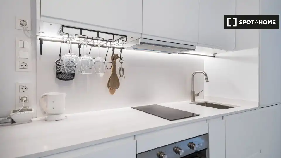Flat with terrace to rent in Ciutat Vella, imagen 7
