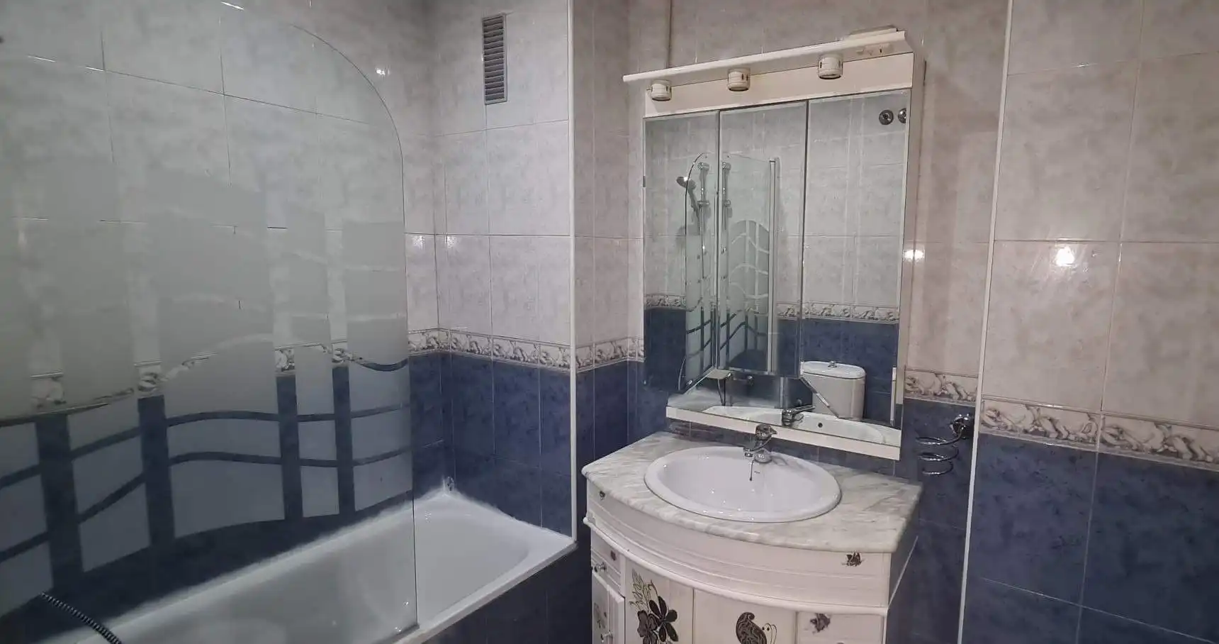 Baño de Dúplex en venta en Elche / Elx con Balcón