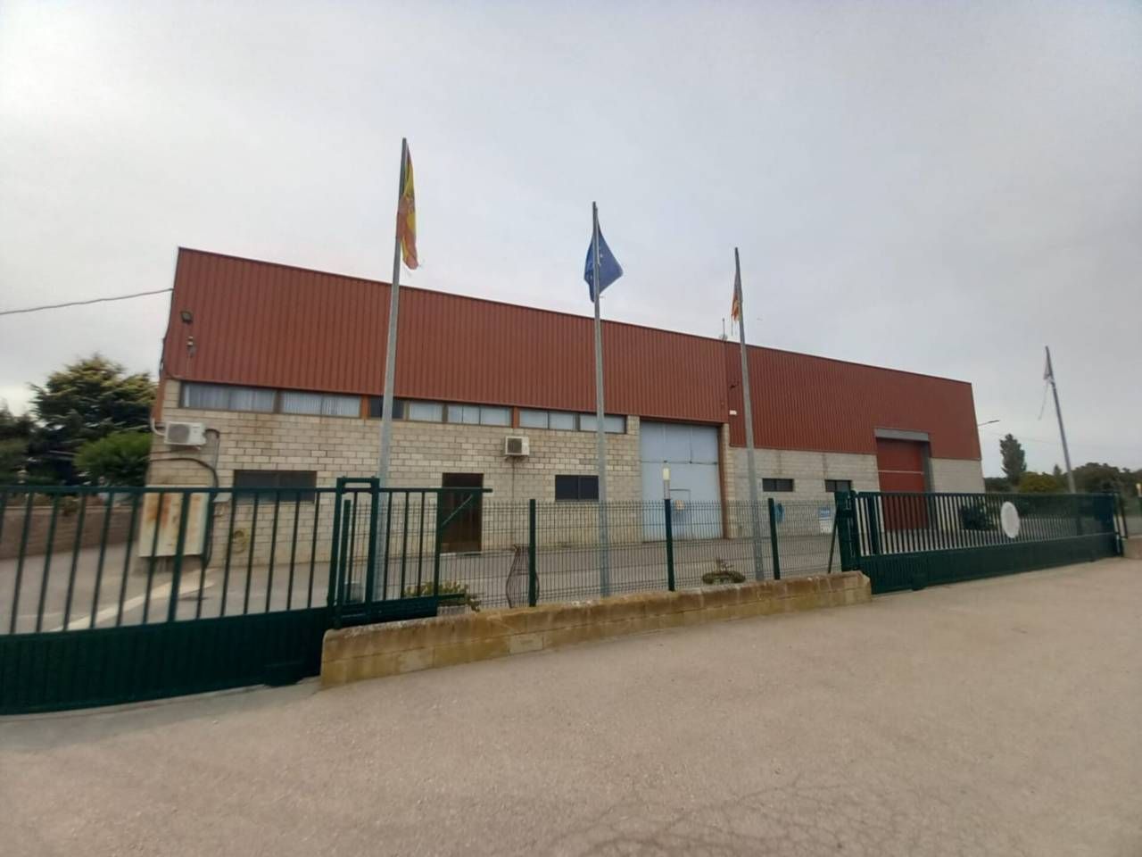 Exterior view of Industrial buildings for sale in San Esteban de Litera