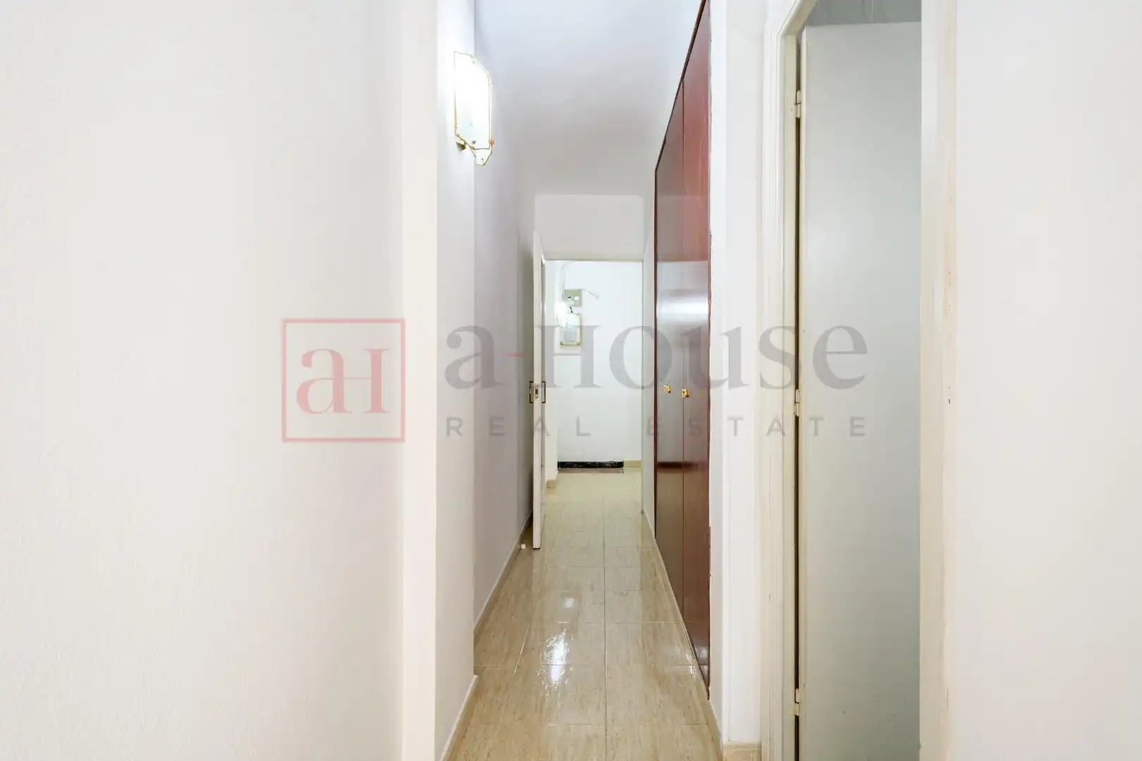 Piso en venta en Barcelona con Trastero y Balcón