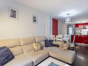Piso con balcón en venta en Beiro