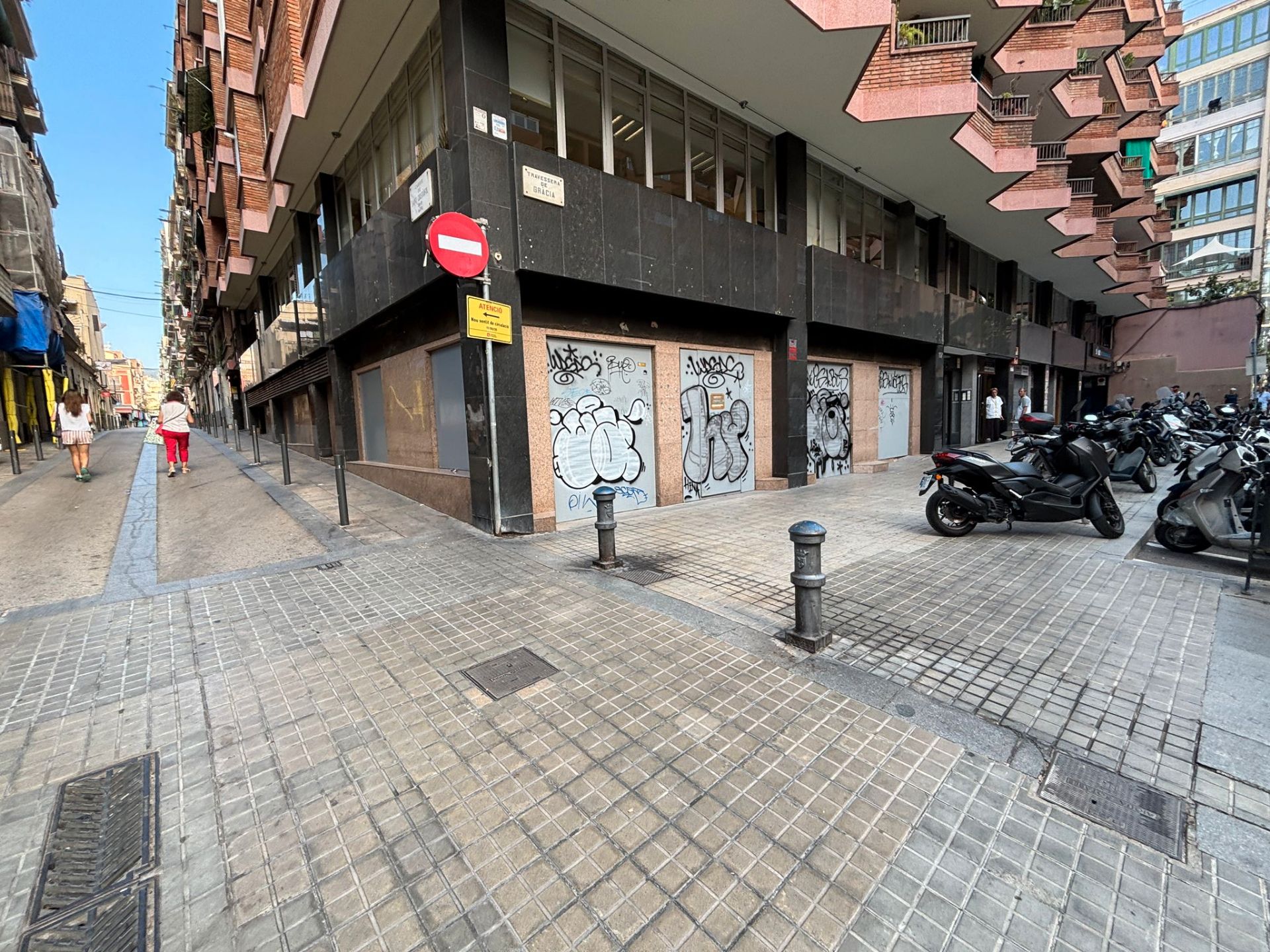 Exterior view of Premises for sale in  Barcelona Capital