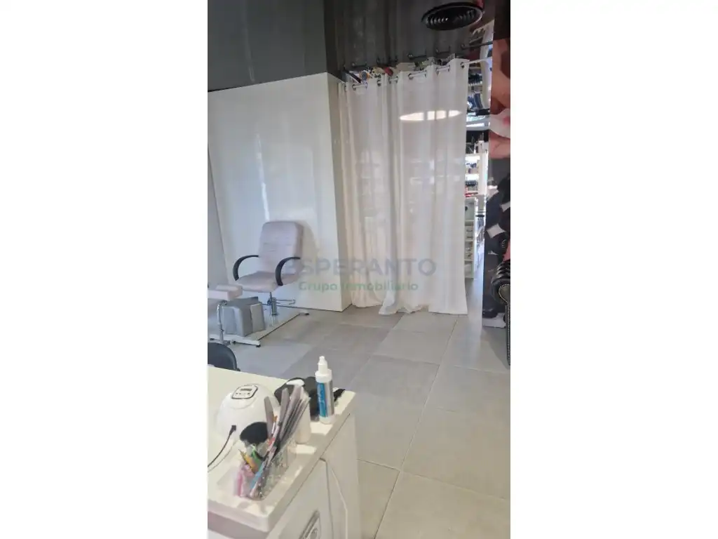 Local comercial en alquiler en Calle Fuente Nueva, imagen 4