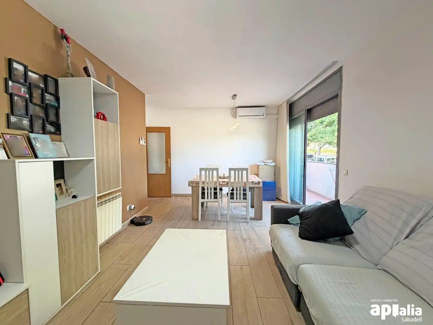Bajo con terraza en venta en Barri Antic