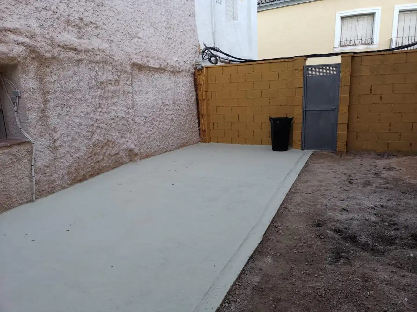 Casa adosada en venta en Sacedón con Calefacción