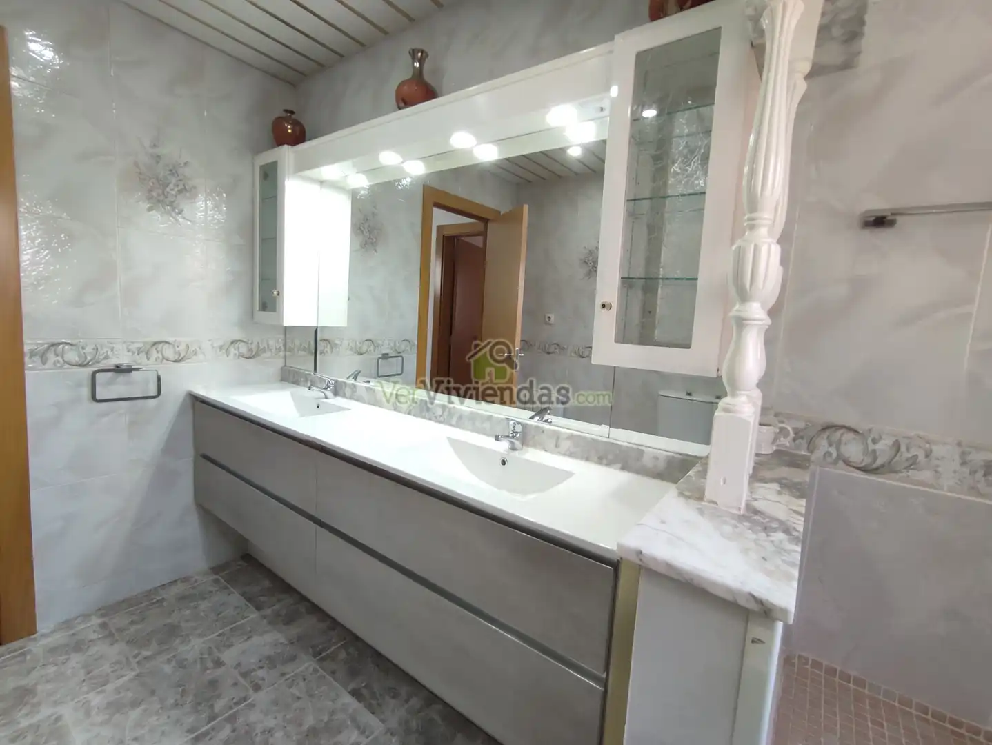 Bathroom of Houses for sale in Masquefa  with Air Conditioner, Heating and Private garden
