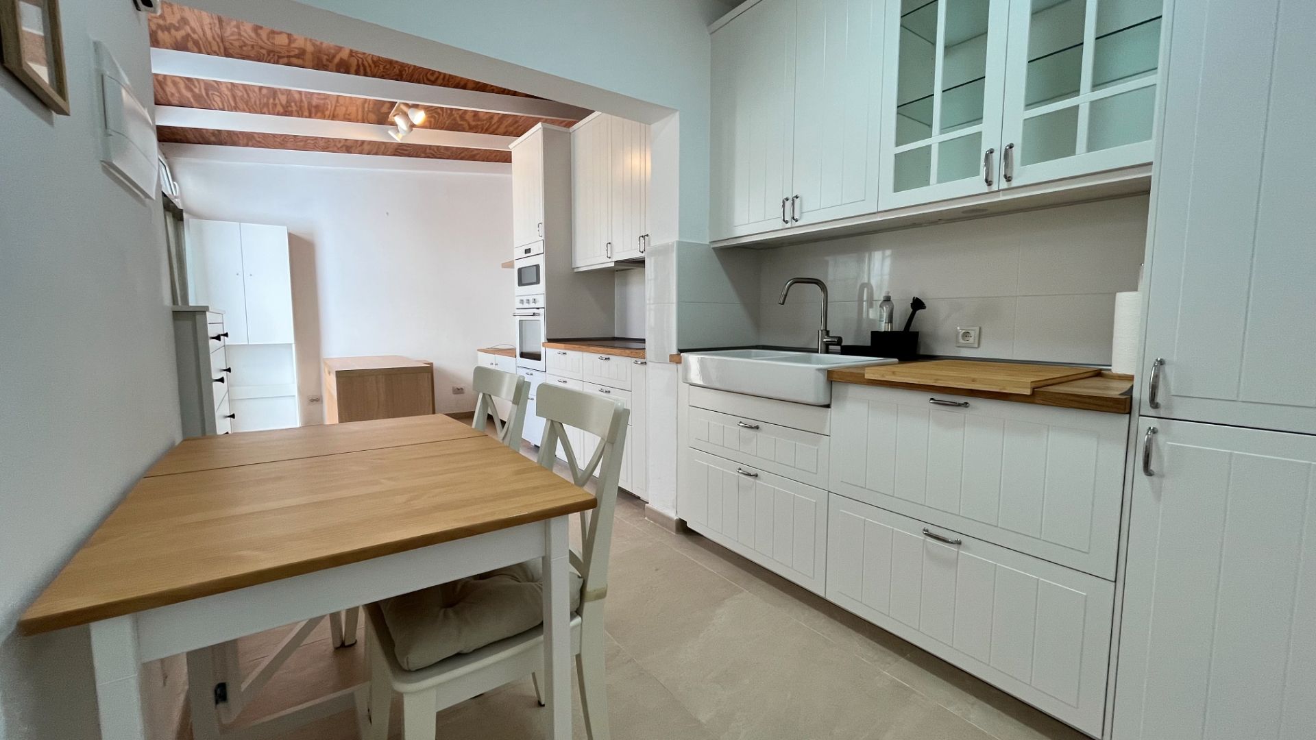 Cuina de Casa o xalet en venda en Santa Brígida amb Jardí privat, Terrassa i Moblat