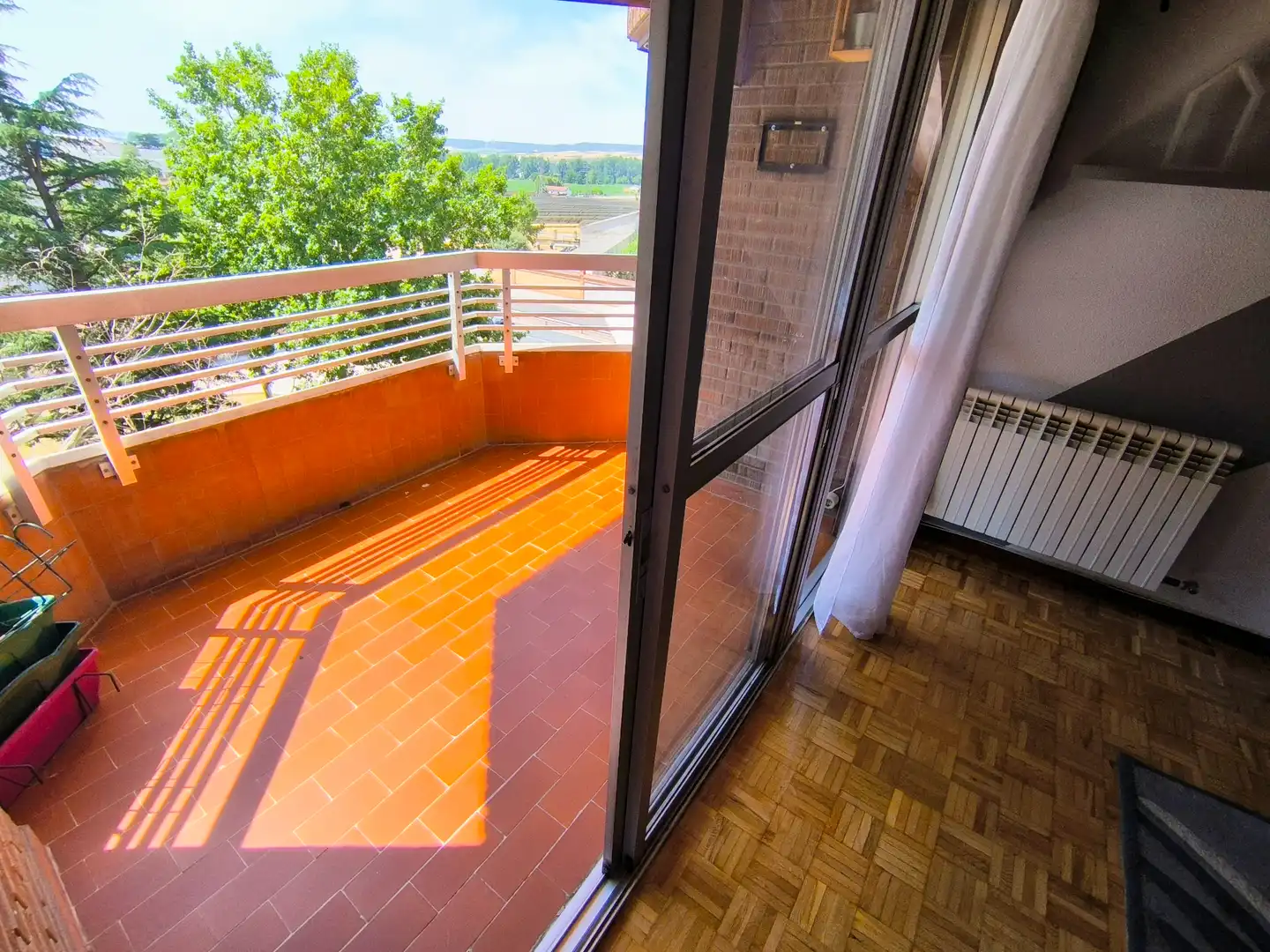 Terraza de Piso de alquiler en Palencia con Calefacción, Parquet y Terraza