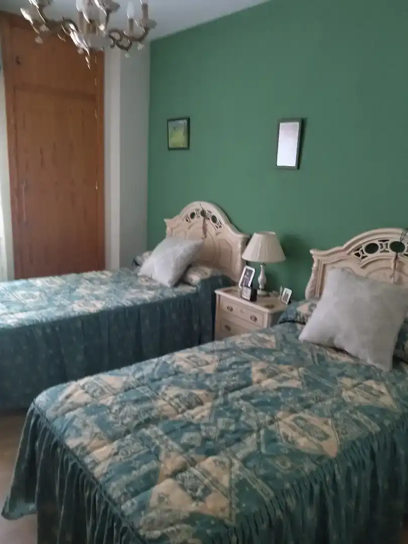 Dormitori de Pis en venda en Galisteo amb Aire condicionat, Parquet i Moblat