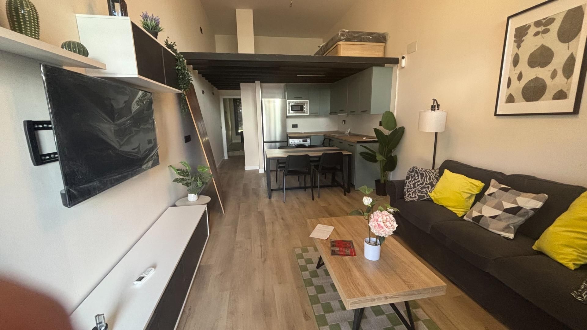 Sala d'estar de Loft en venda en  Sevilla Capital