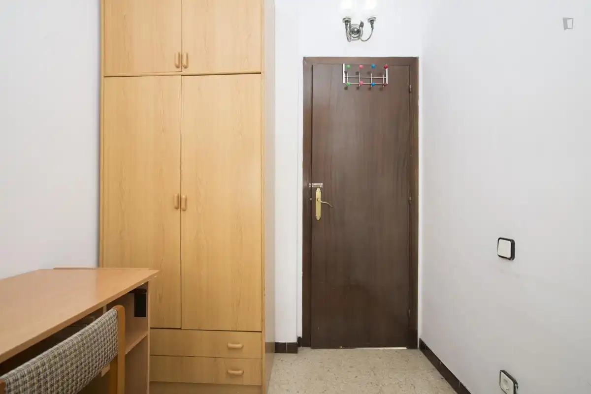 Habitació a Sant Martí de Provençals