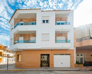 Außenansicht von Wohnungen zum verkauf in Jacarilla mit Klimaanlage, Terrasse und Schwimmbad