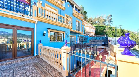 CHALET INDEPENDIENTE CON PISCINA Y APARTAMENTO,  EN GIBRALFARO.