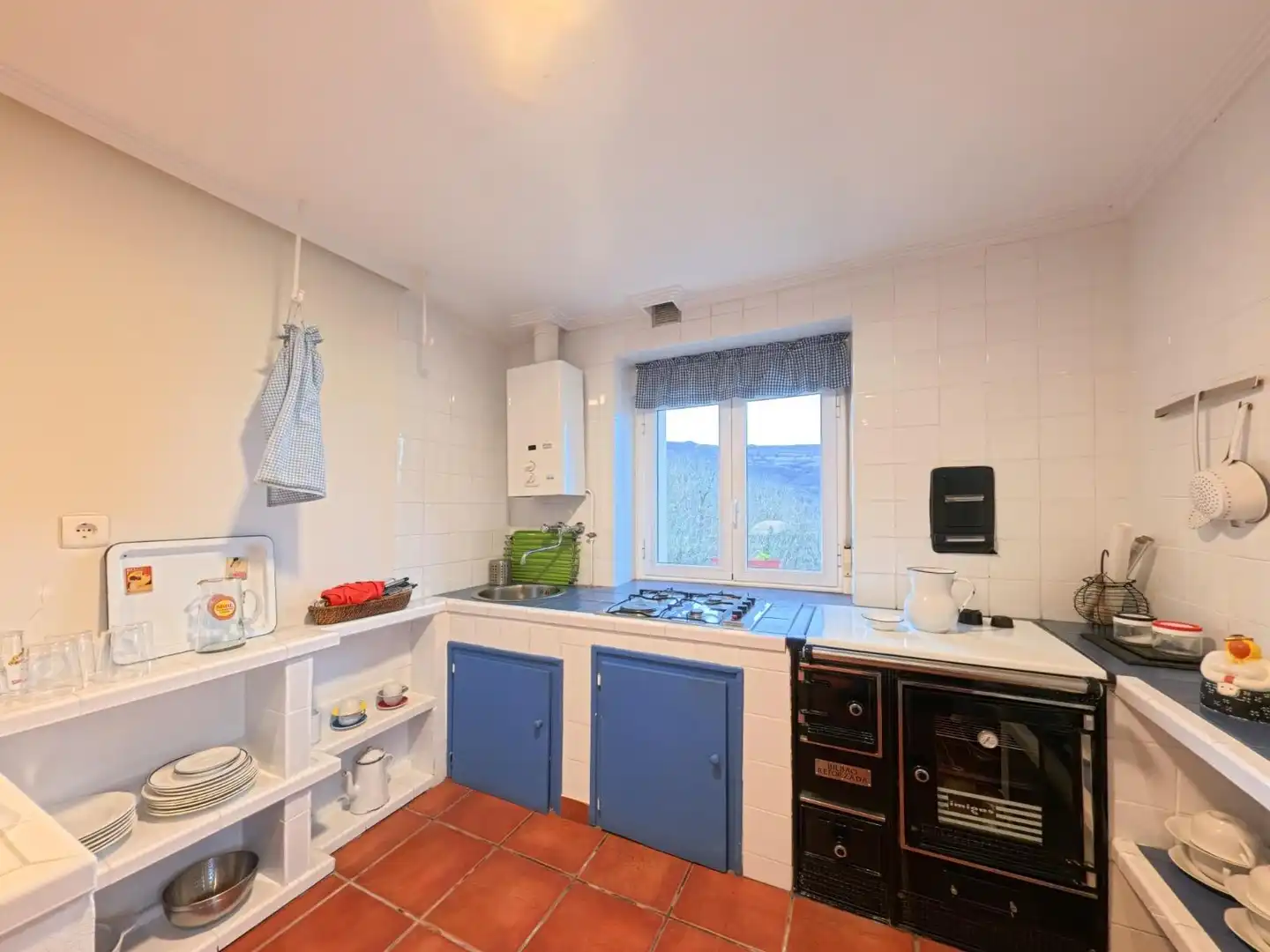 Kitchen of Houses for sale in Aller  with Heating, Private garden and Parquet flooring