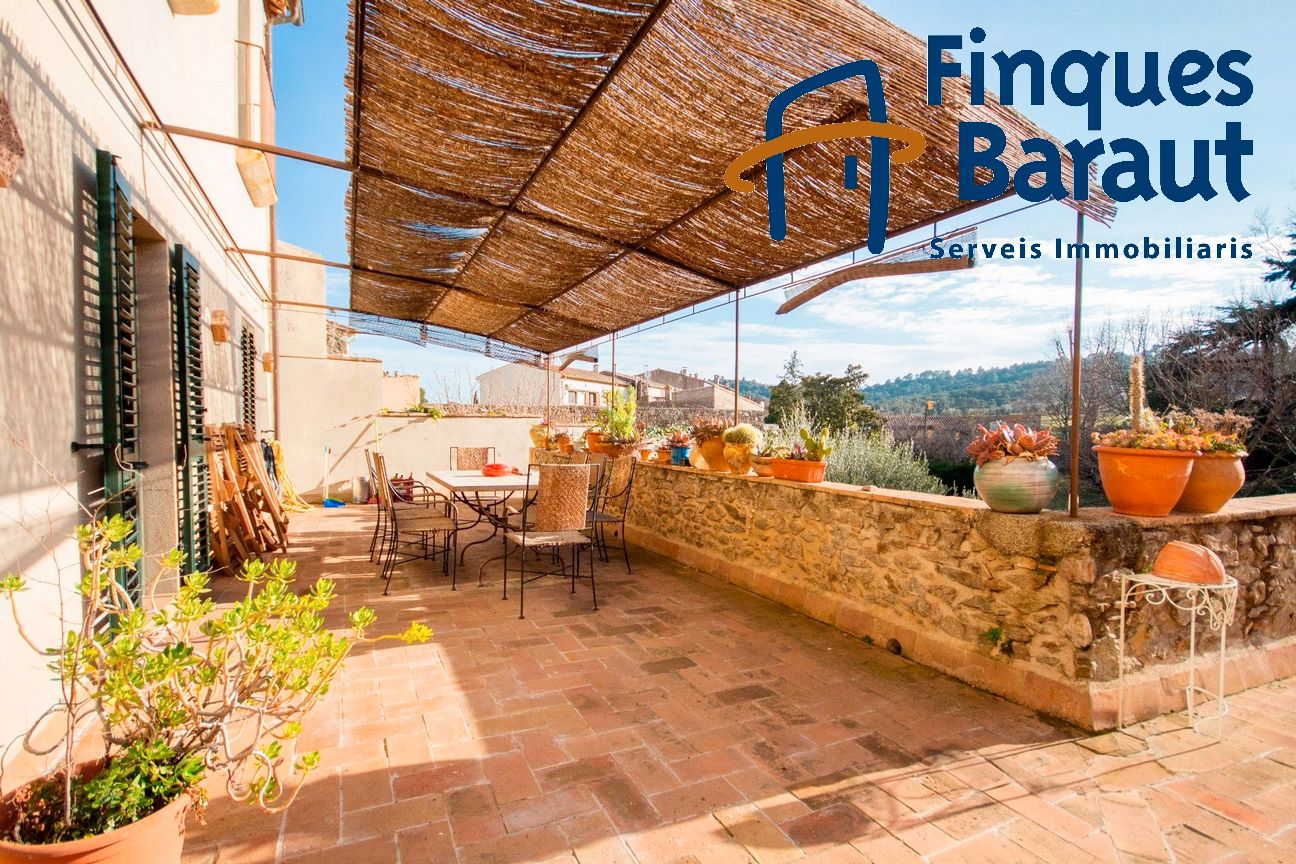 Terrassa de Finca rústica en venda en Darnius amb Calefacció, Jardí privat i Parquet