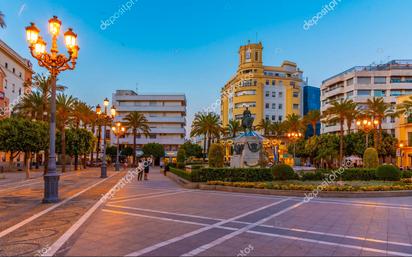 Vista exterior de Casa o xalet en venda en Jerez de la Frontera amb Terrassa