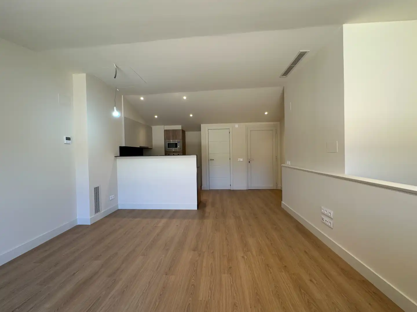 Neubau-Penthouse mit Terrasse zum Verkauf in Avinguda de Catalunya 55, imagen 10