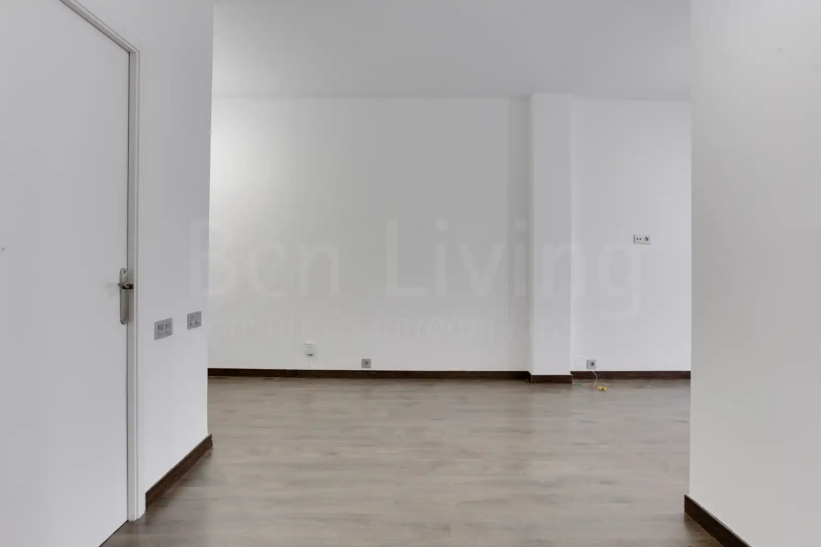 Living room of Flat for rent in Barcelona  with Air Conditioner, Heating and Parquet flooring