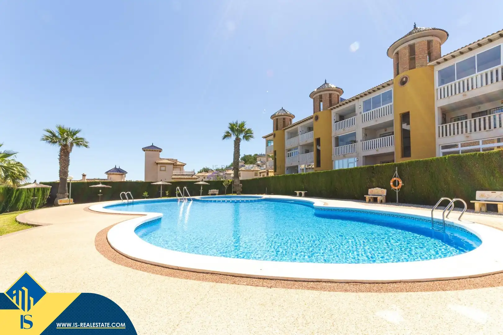 Piscina de Casa o xalet de lloguer en Orihuela amb Aire condicionat, Terrassa i Moblat